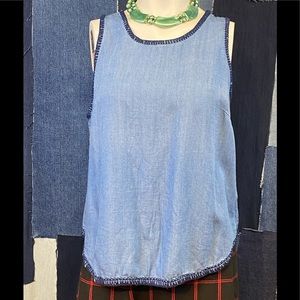 Dex Denim Sleeveless Crochet Trim Blouse w/Detailed Stitching Sz L